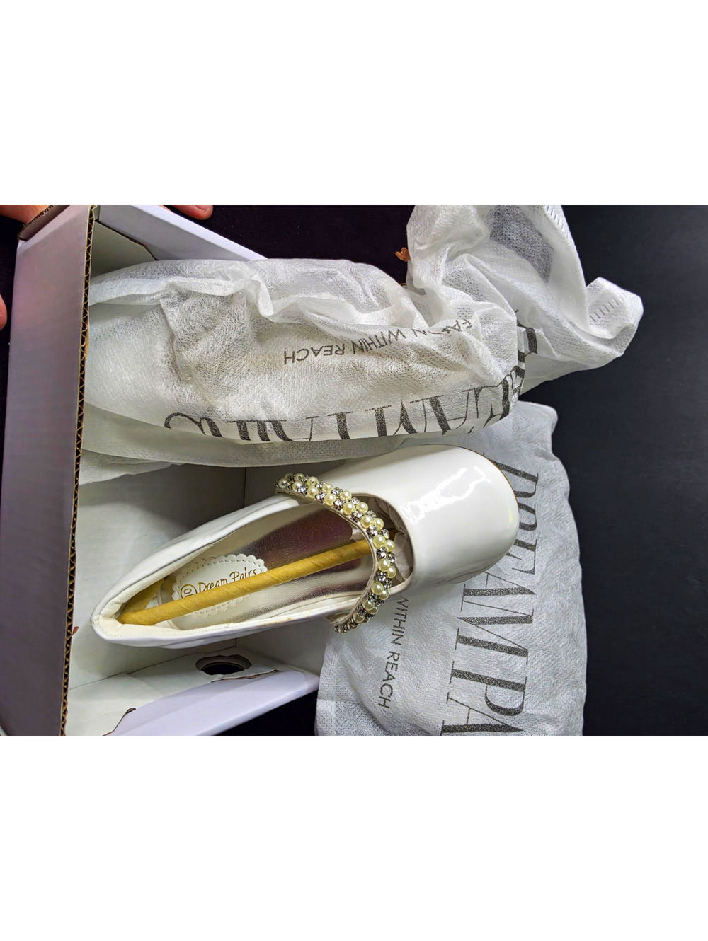 DREAM PAIRS Women's White Patent Leather Slip-On Flats Pearl Accent 10